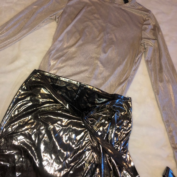 Set - Picture 3 of 4